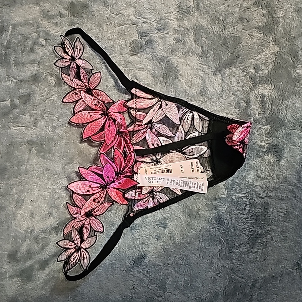 NWT Victoria's Secret Very Sexy V-string - Picture 2 of 3